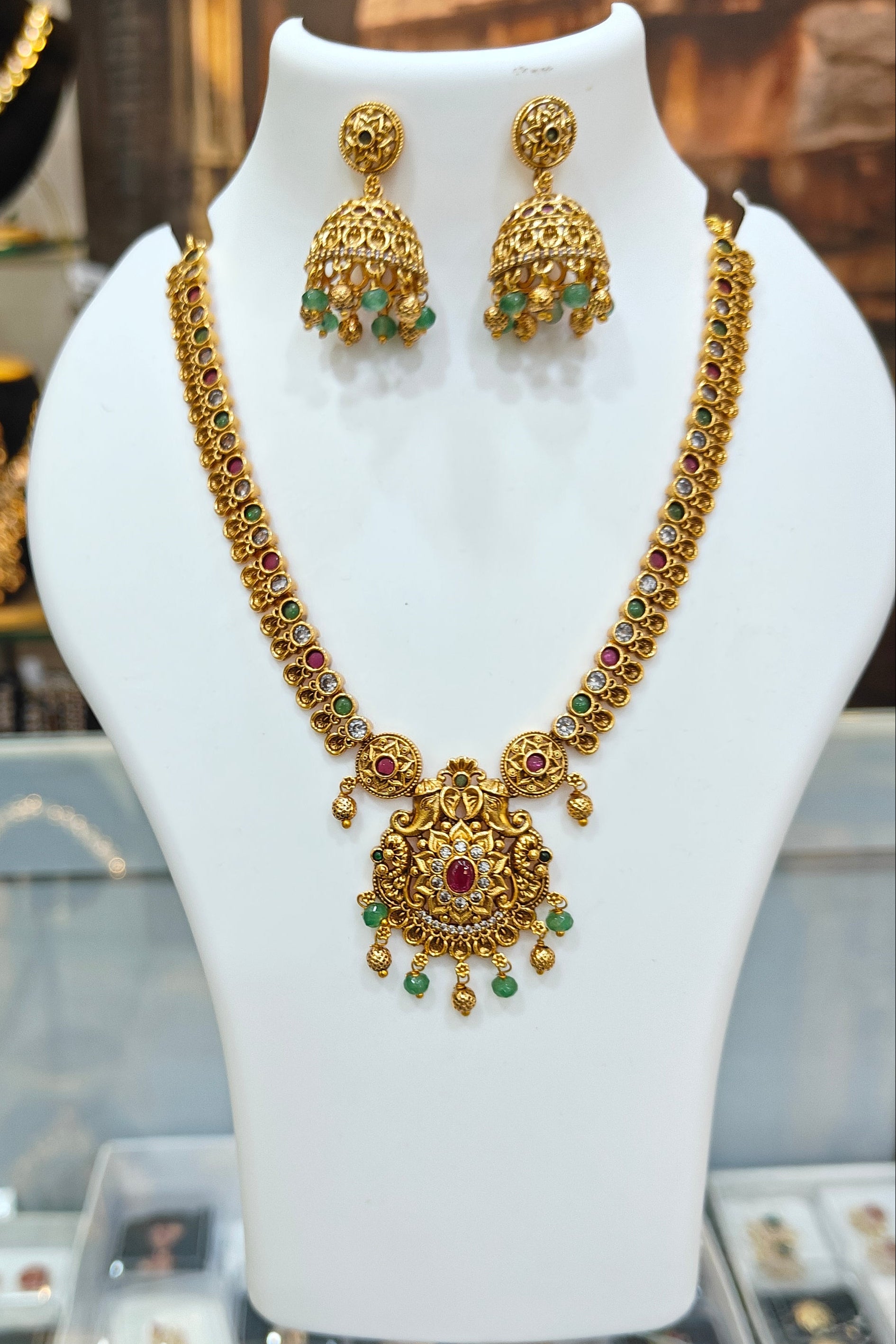 Premium Gold Plated Antique Short Necklace Set
