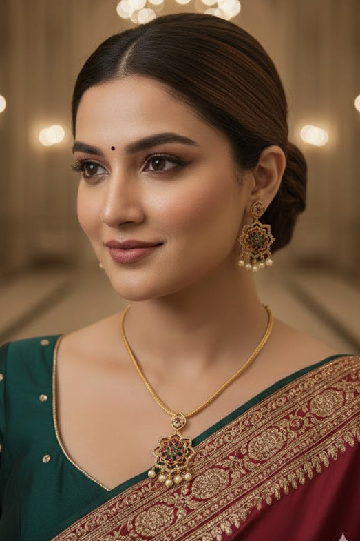 Multicolor floral shape pendant set