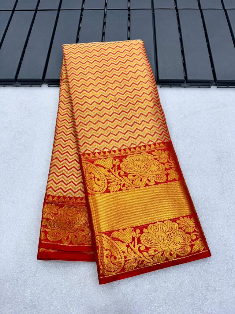 Kanchipuram Silk Saree With  Zari weaving Border 20461N