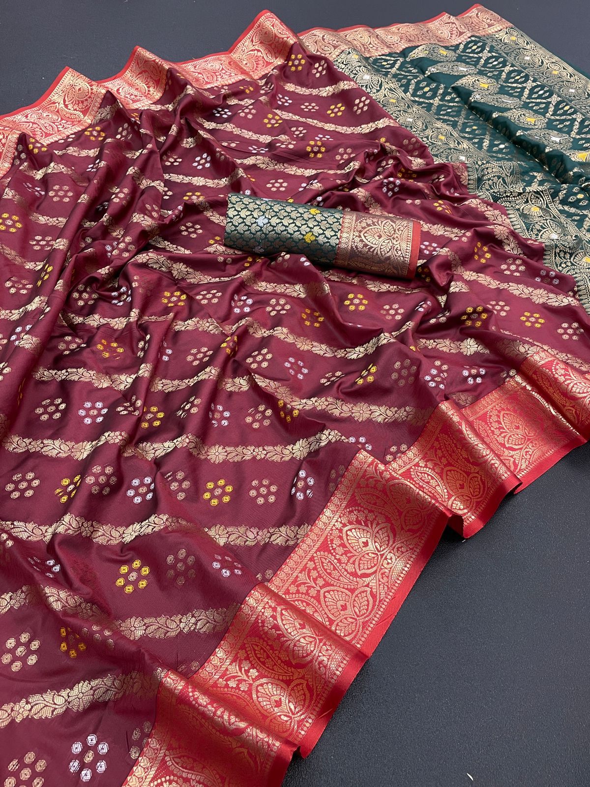 Kanchivaram  Semi-silk  Full weaving and attractive pallu sarees 19395N