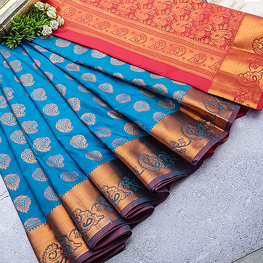 Kumbarpattu Kanchipuram Semi-silk saree in Rama Green Colour with copper work 13672N