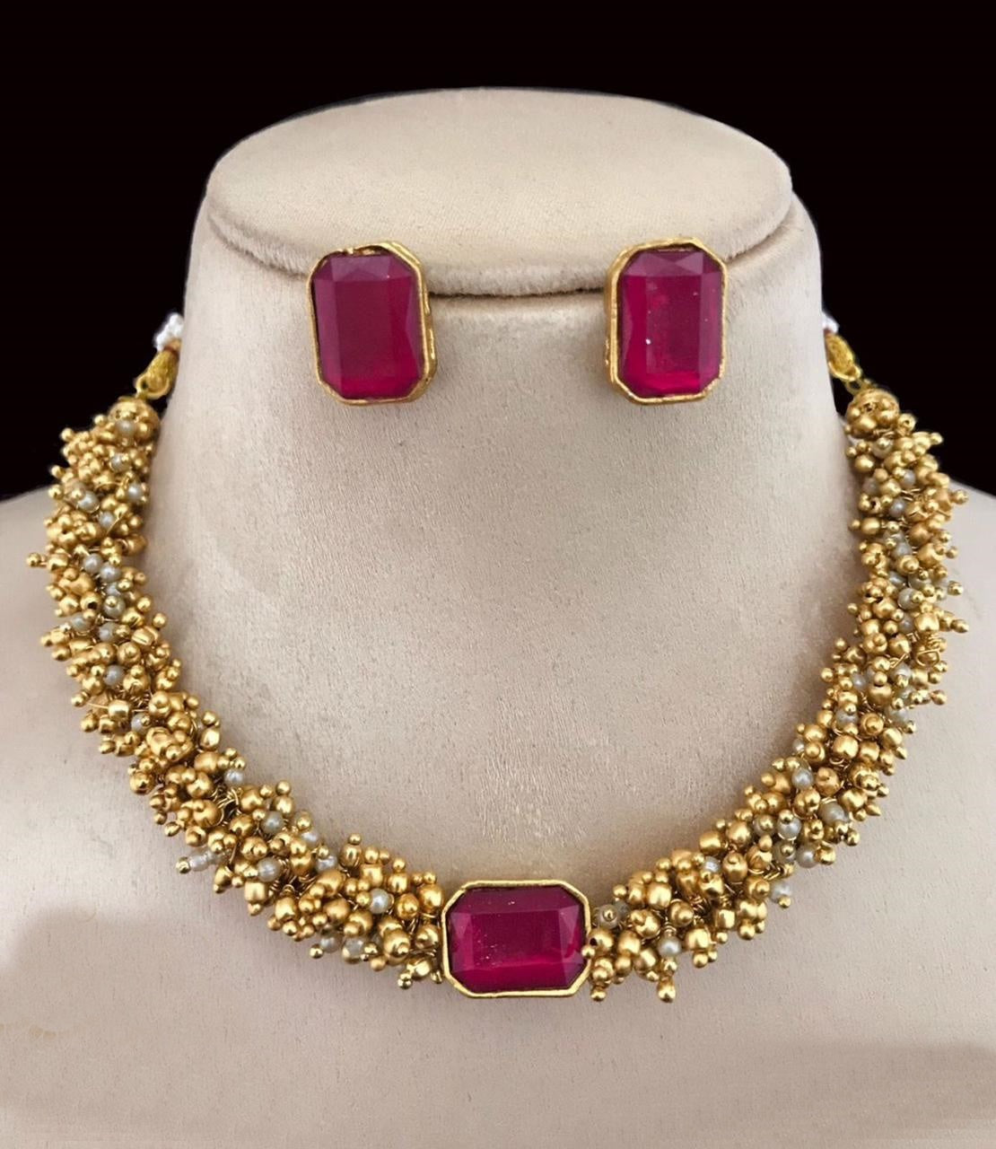 Premium Gold Finish choker necklace set 14177N