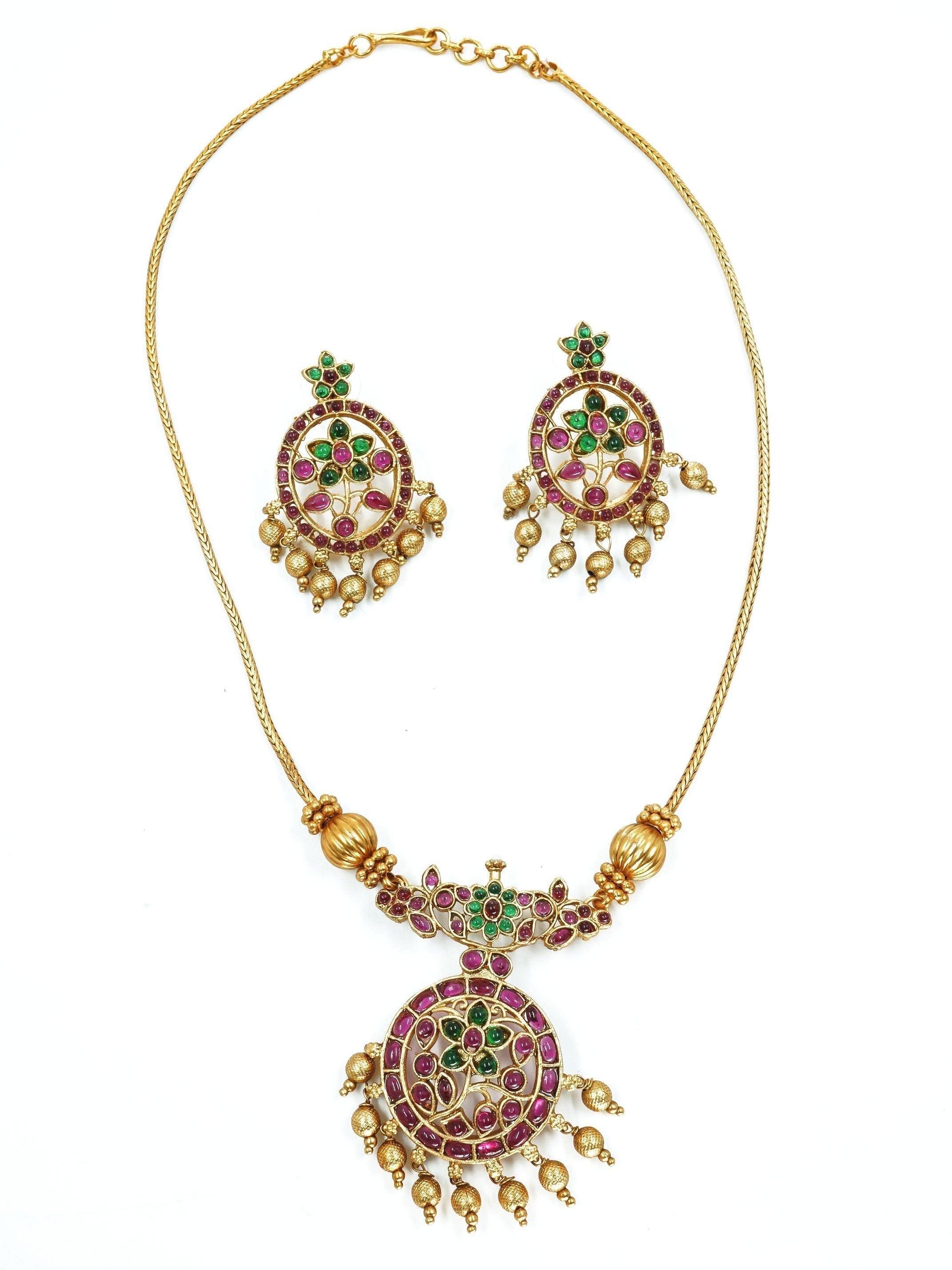 Premium Gold Plated Floral pendant set 13323N - Griiham