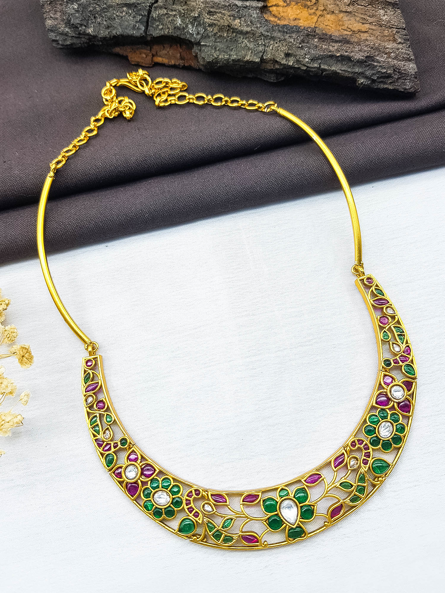 Premium Gold finish JADAU Kemp  Short necklace set with colored kempu 9239N-1
