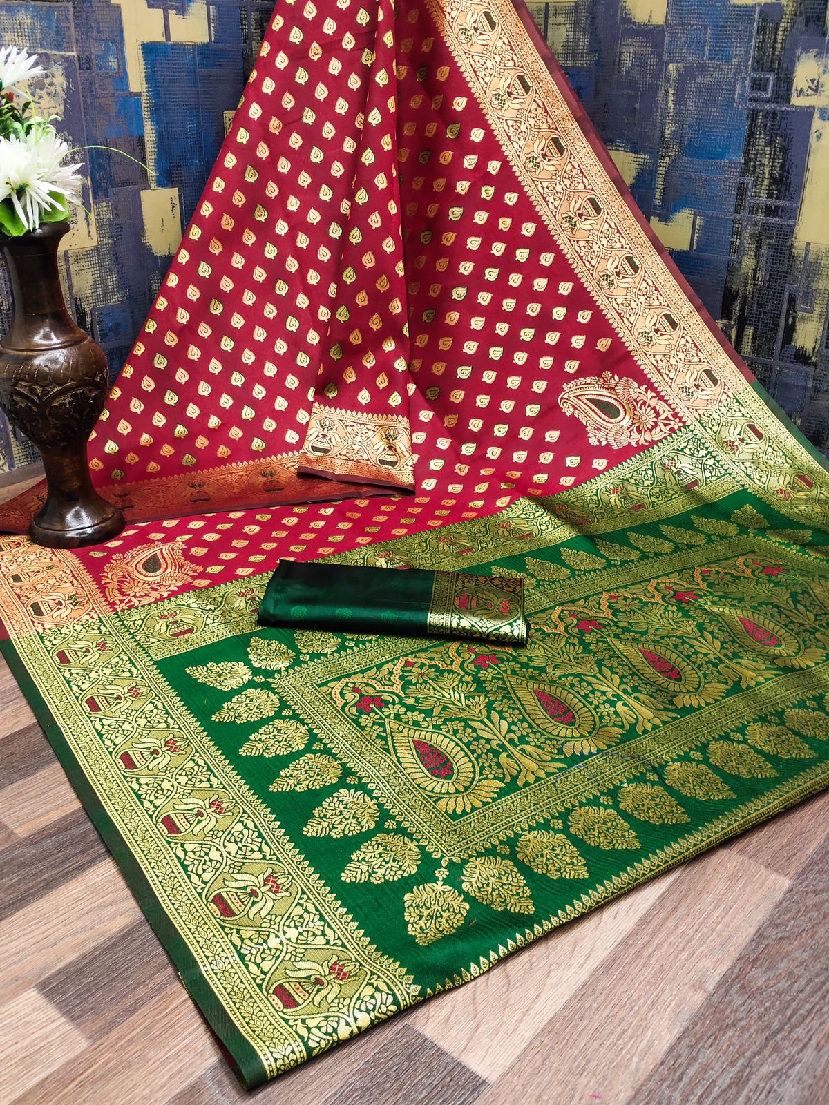 Presenting Kanchipuram Semi Silk With beautiful Border And Rich Pallu With Silver Zari Waving Saree 16687N