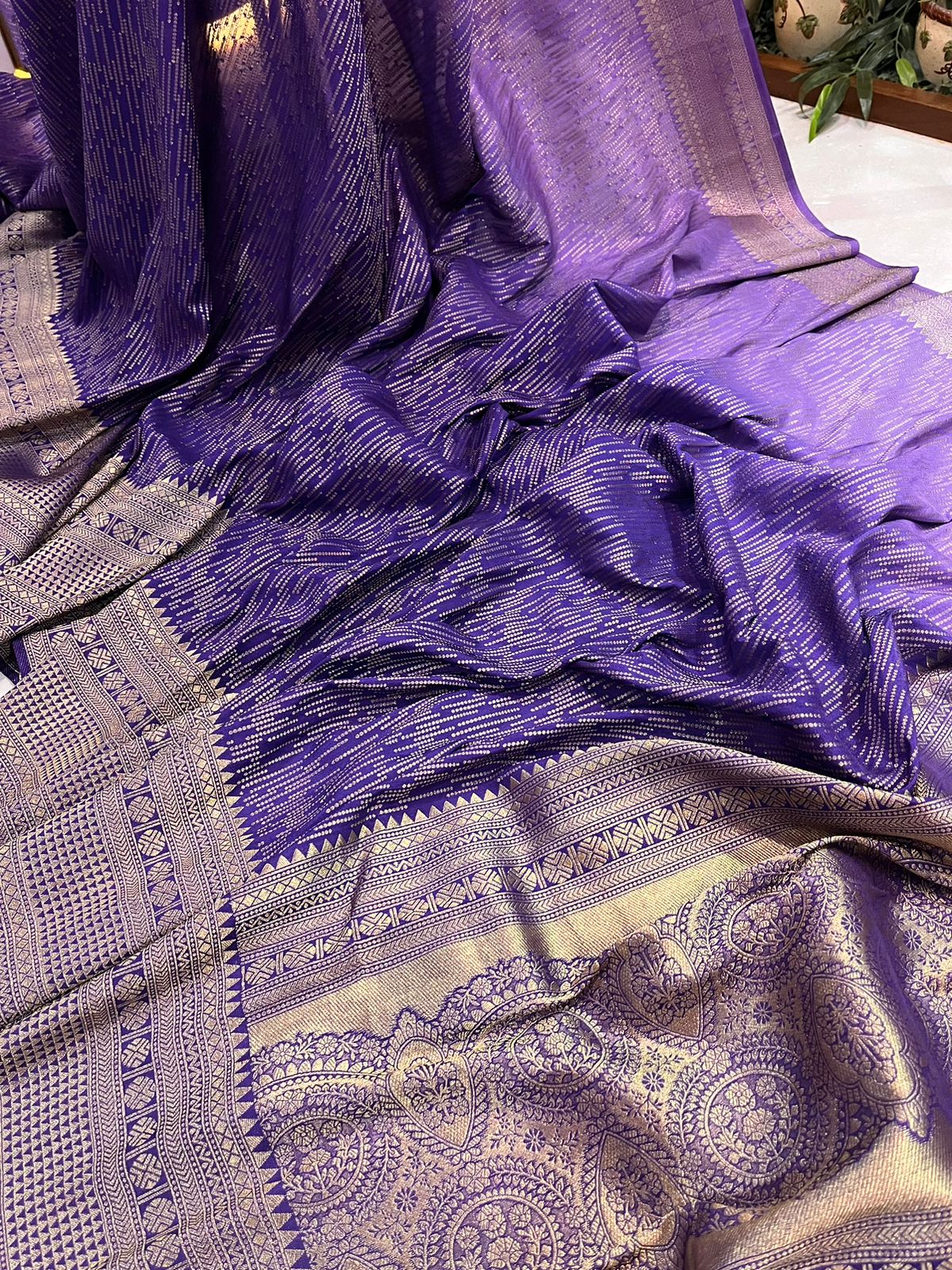 Pure Crepe Khadi Semi-Silk Weaving Saree 22473N