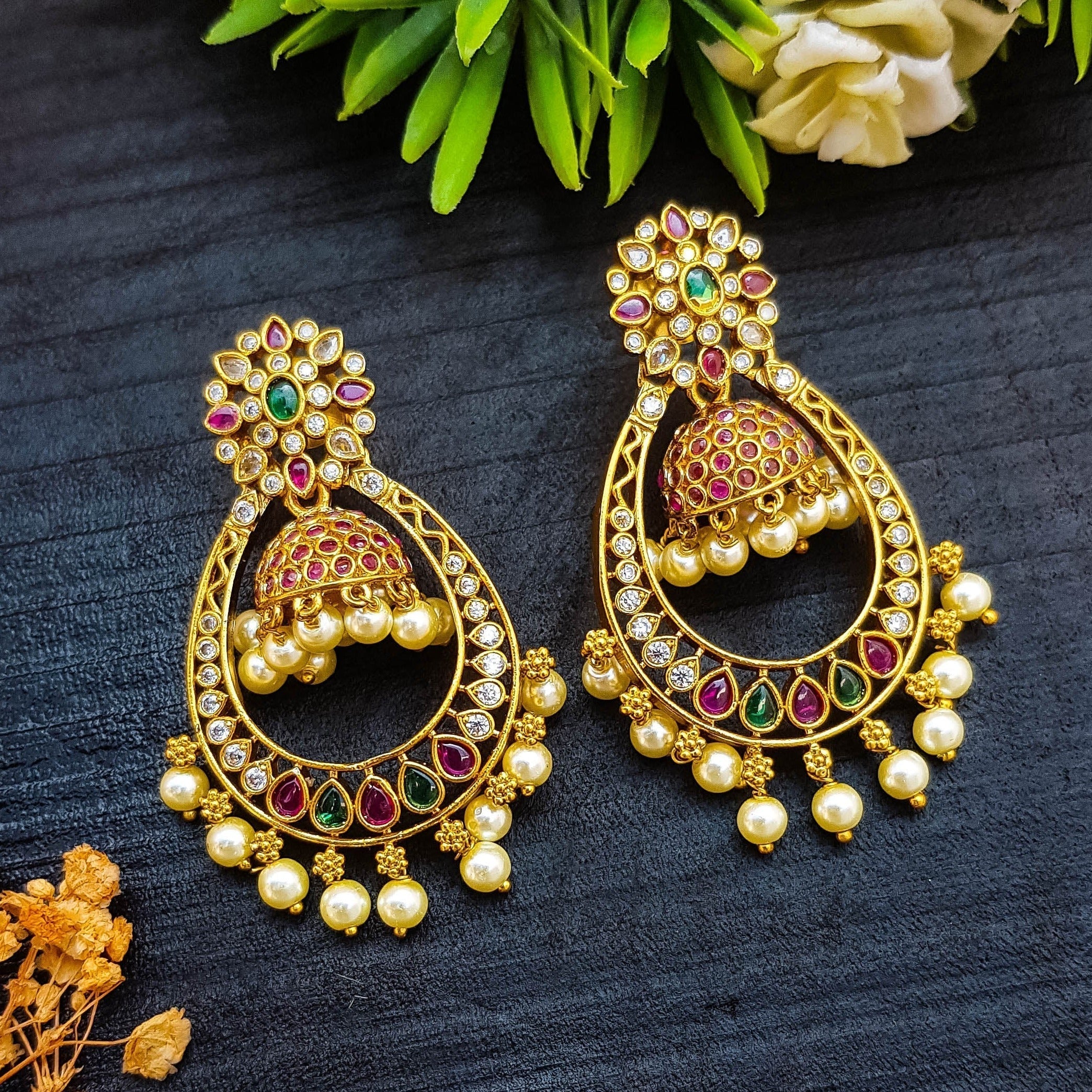 🖤 Exclusive design Indian Ear ring Jhumka 🖤 :: Available in 2 different  design and colour :: : Silver : Golden #glamour_bd… | Instagram
