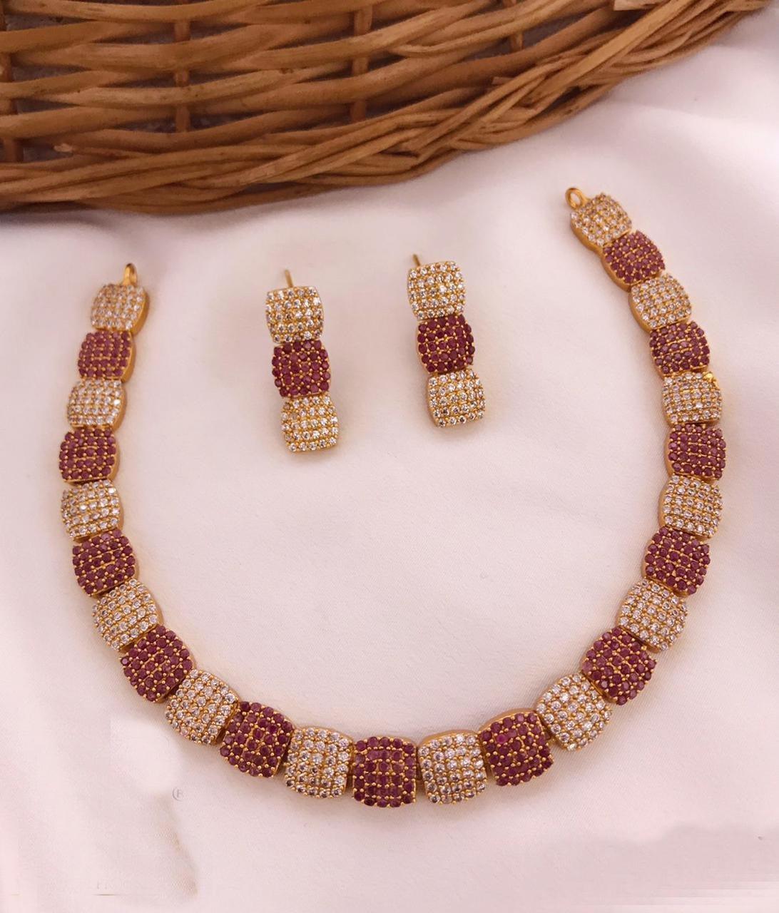 Sayara Collection Floral pattern Extremely gorgeous Party Wear Necklace Set 10537N - Griiham