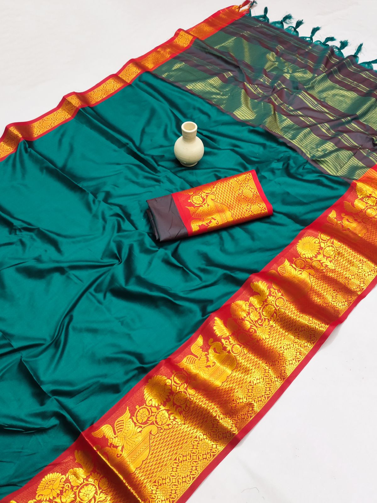 Semi Cotton Silk in Exclusive Border Design With Full saree weaving 17600N