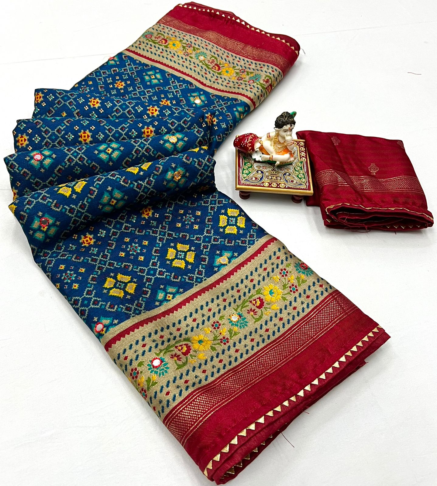 Soft Pashmina Semi-Silk Printed Saree  With Patola Border 22705N