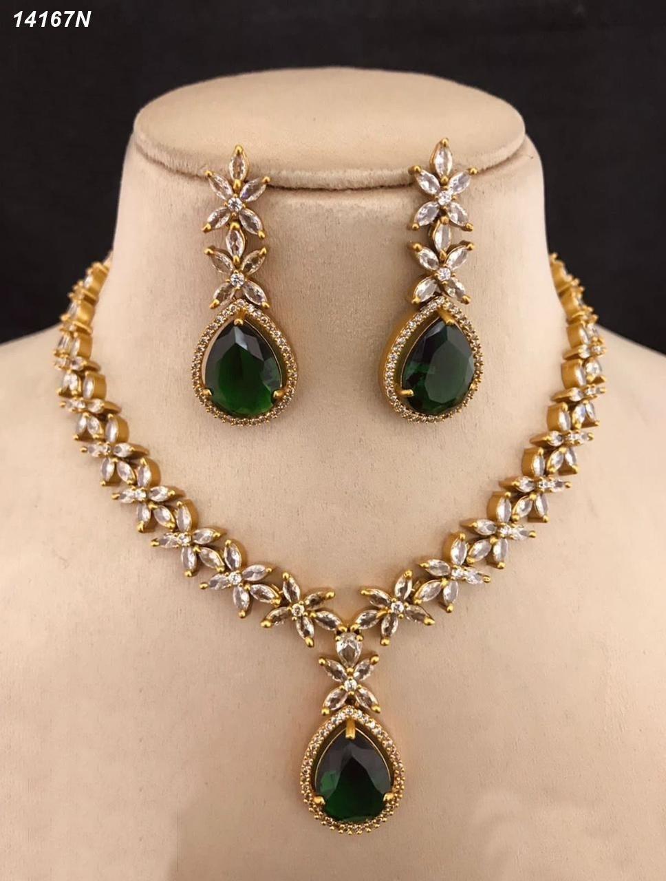 Victorian Gold Plated Star pattern CZ Necklace Set 14166N - Griiham