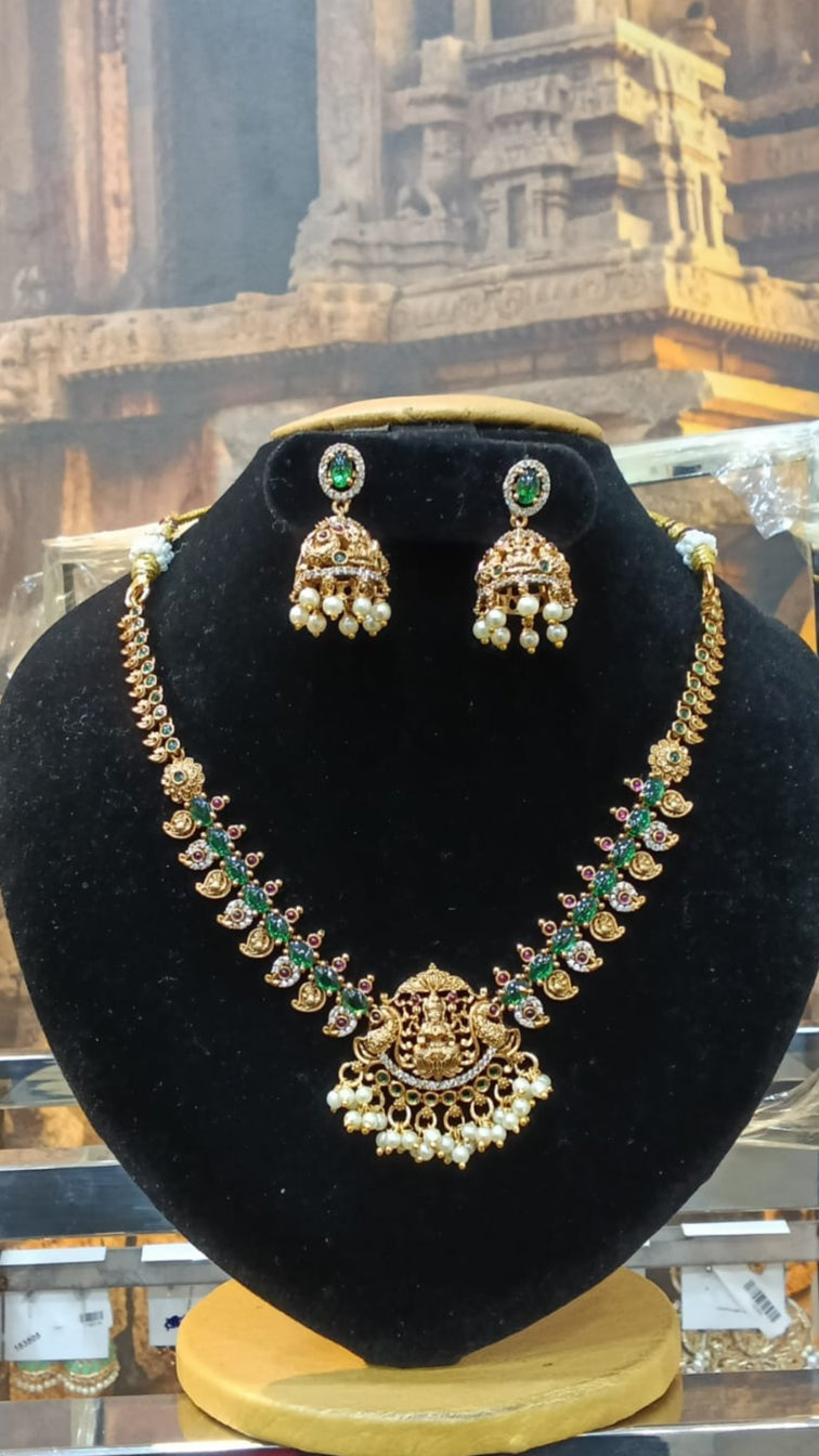 Multicolor short laxmi necklace set