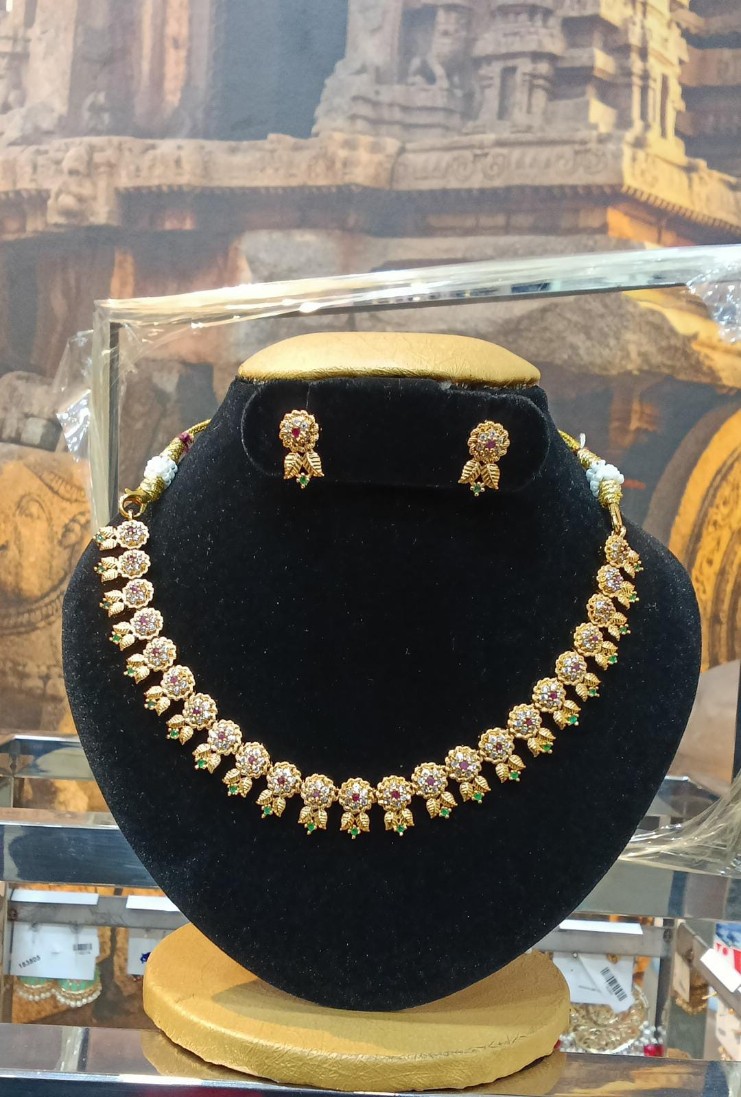 Multicolor Cz zercon stones with leaves motif