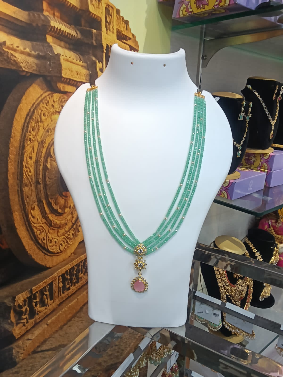 Green cz natural stone with 3 mm Hyderabdi pearl in zig zag pattern 3 layer Necklace 20 inches