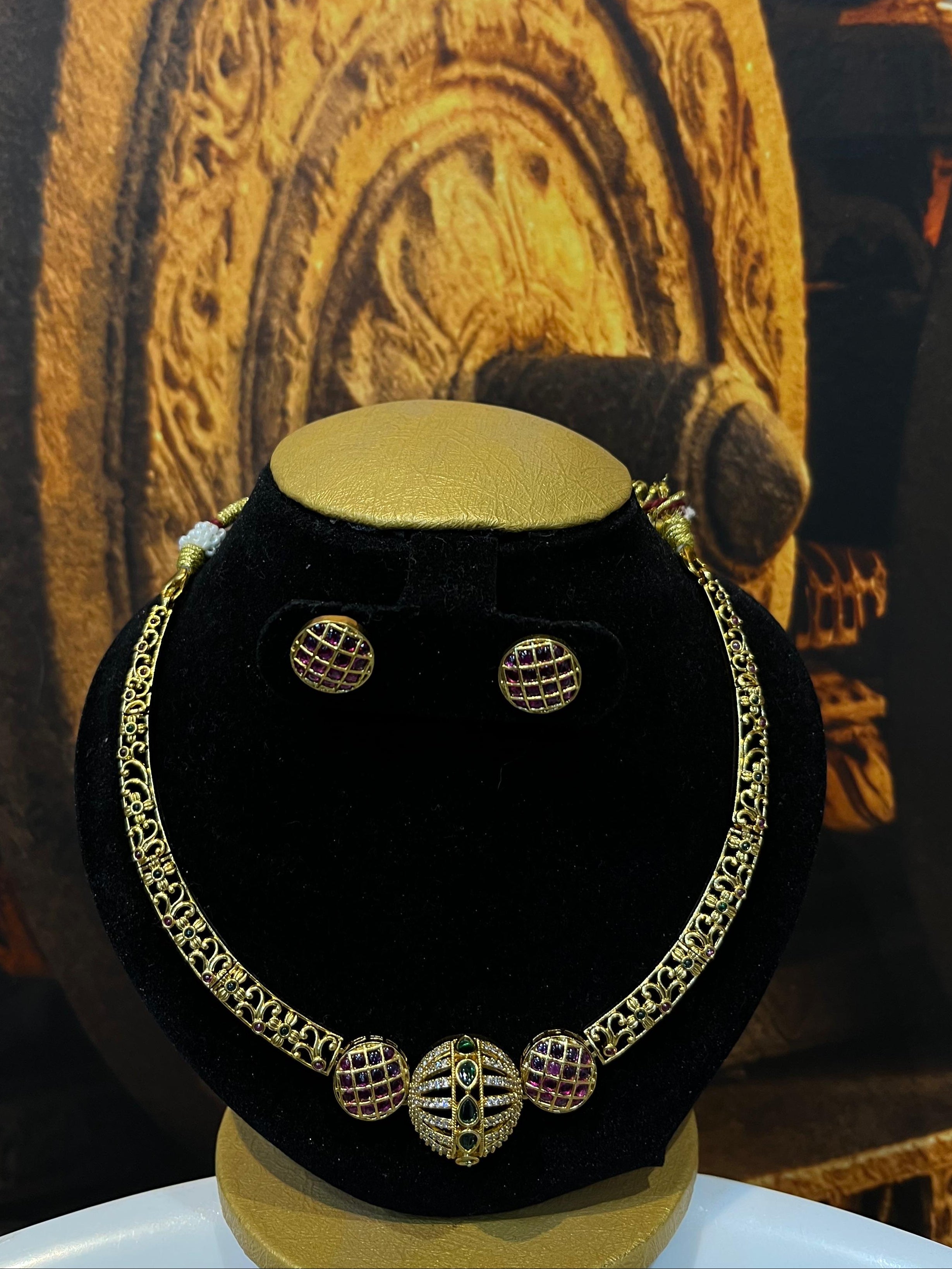 Gold plated Cute Short Necklace Set