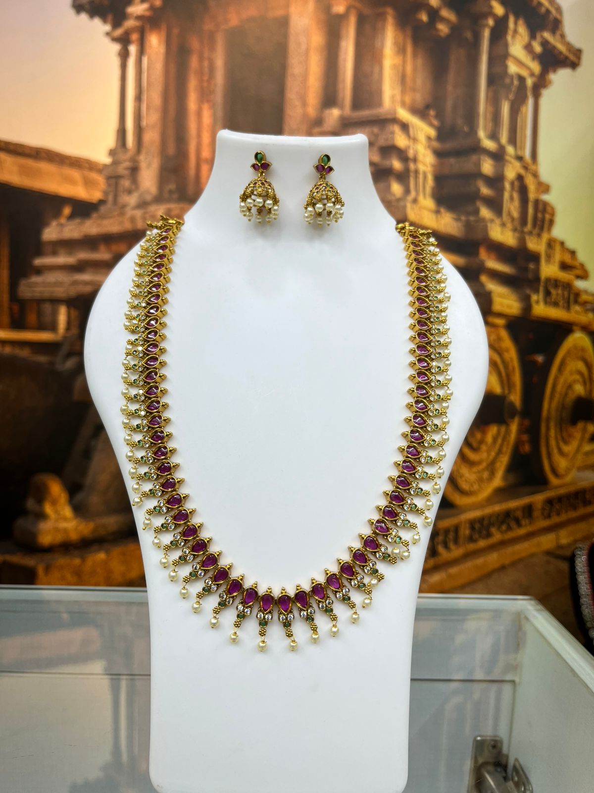 Long Antique gold plated necklace set in jadau