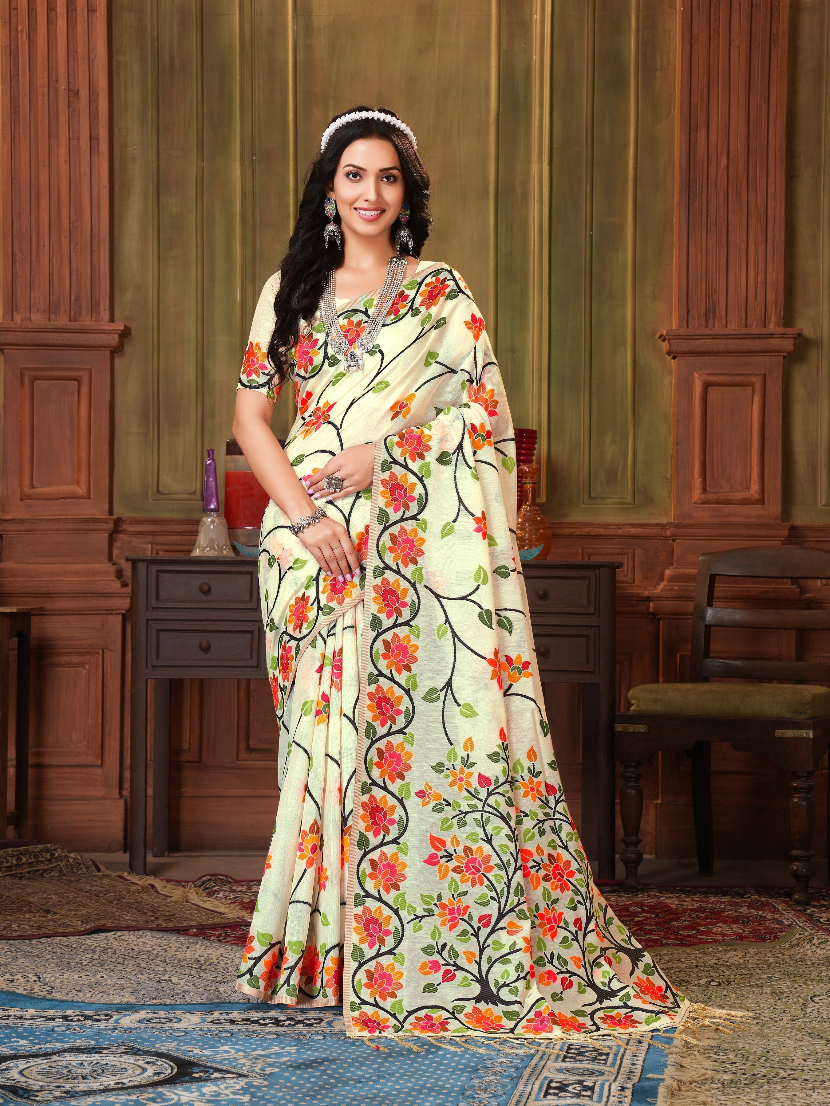 Woven Banarasi Semi-silk Blend Saree 15815N