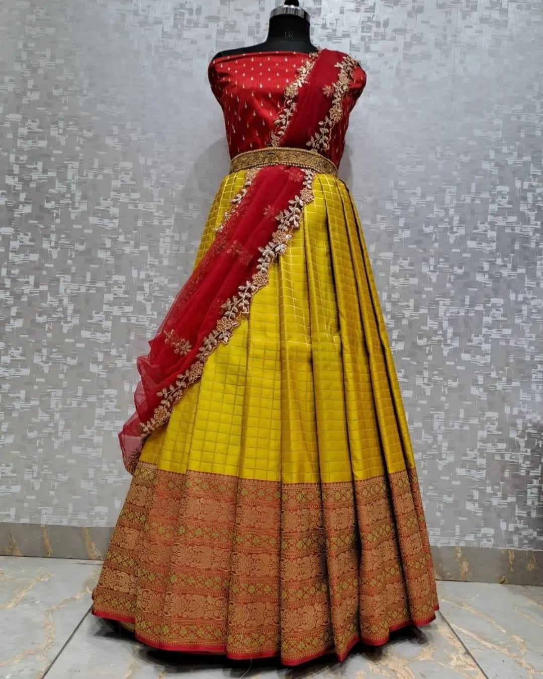 kanjivaram semi-Semi-silk with (unstiched blouse)Half Saree Lehenga 17942N