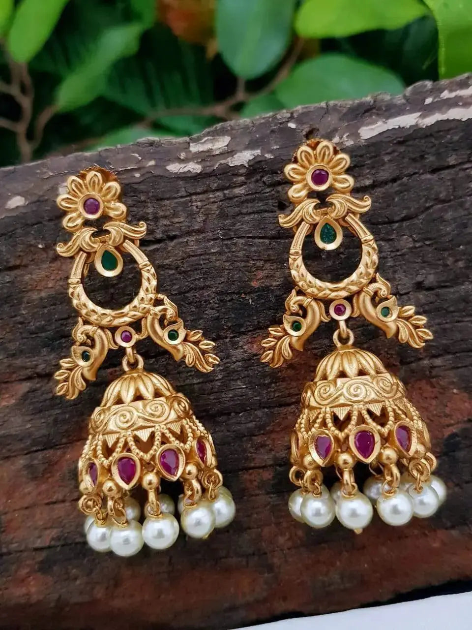 Antique Gold Finish Contemporary Party Wear Earring/jhumka EUN11-412-1870N