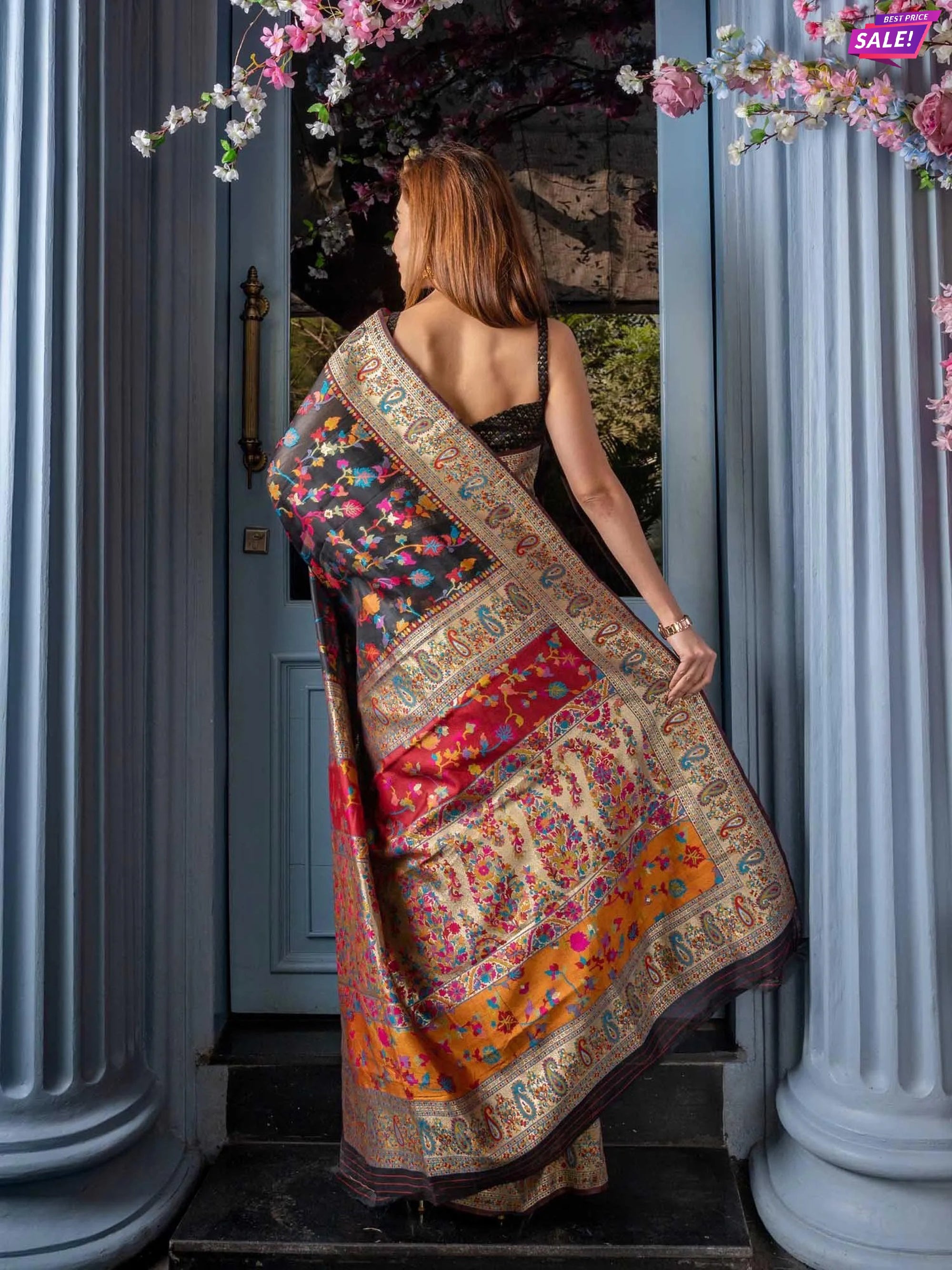 Embroidered, Woven, Floral Print Banarasi Silk Blend Saree (Black)