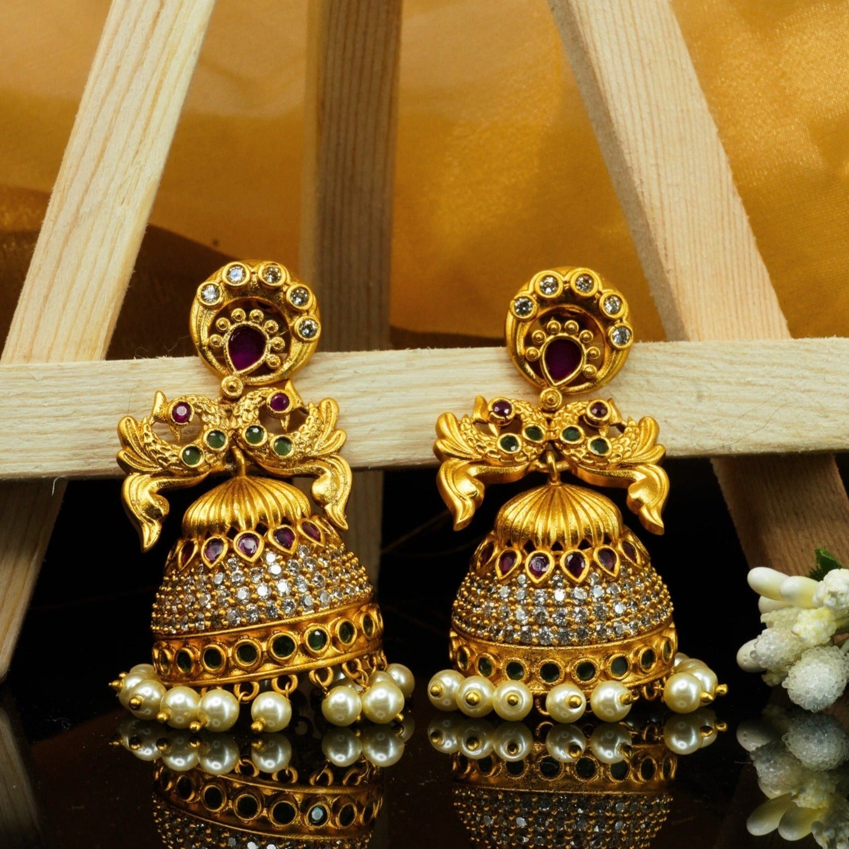 Exclusive Kemp studded Gold Plated Jhumki / Earrings 9564N