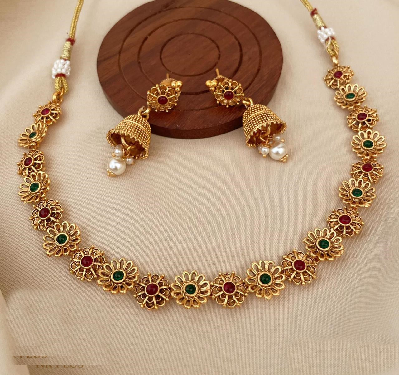 Gold Finish Multicolor simple Necklace set Floral pattern 9630N