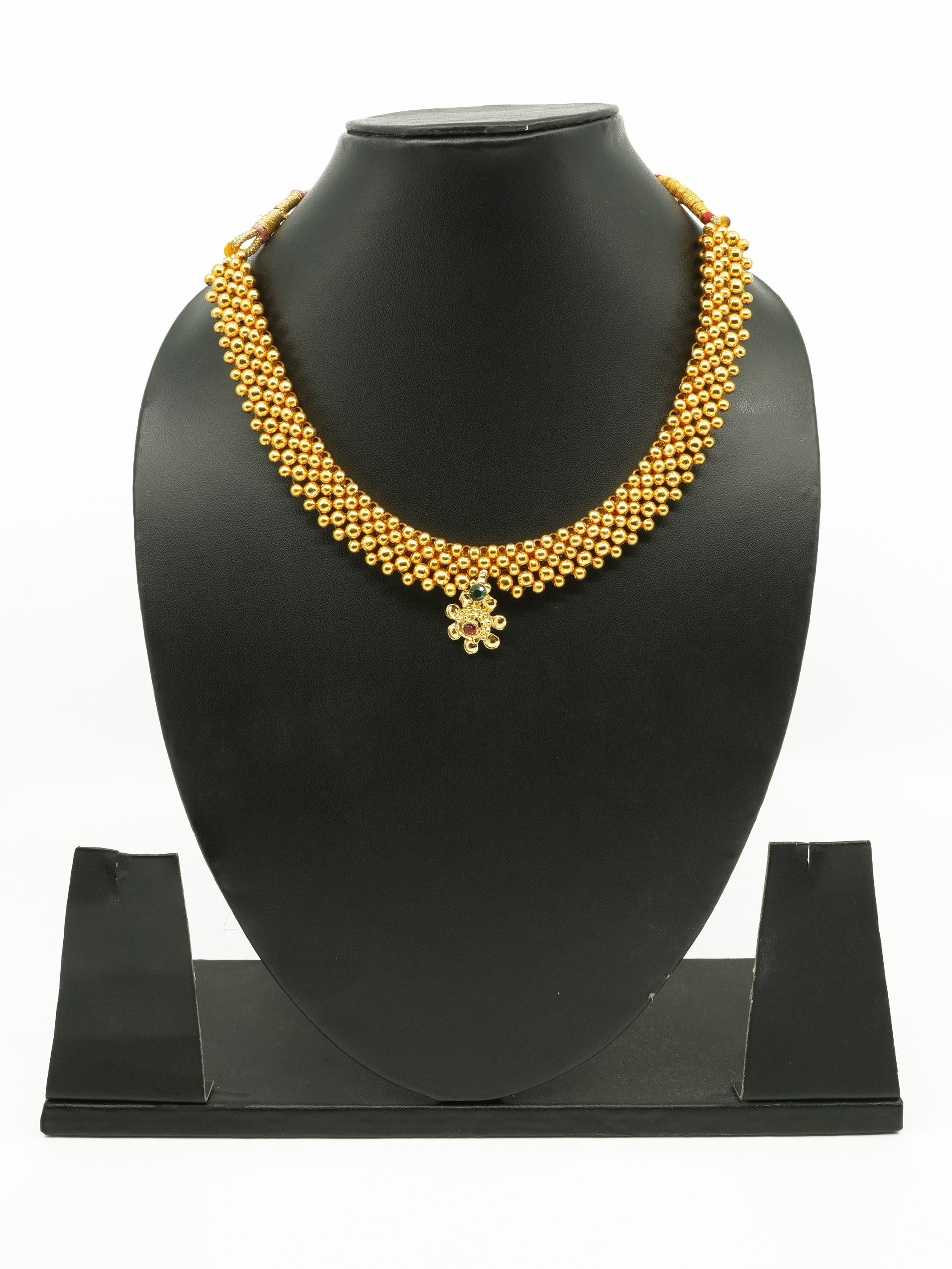 Gold Finish Short necklace Maharastra Thusi 11013N