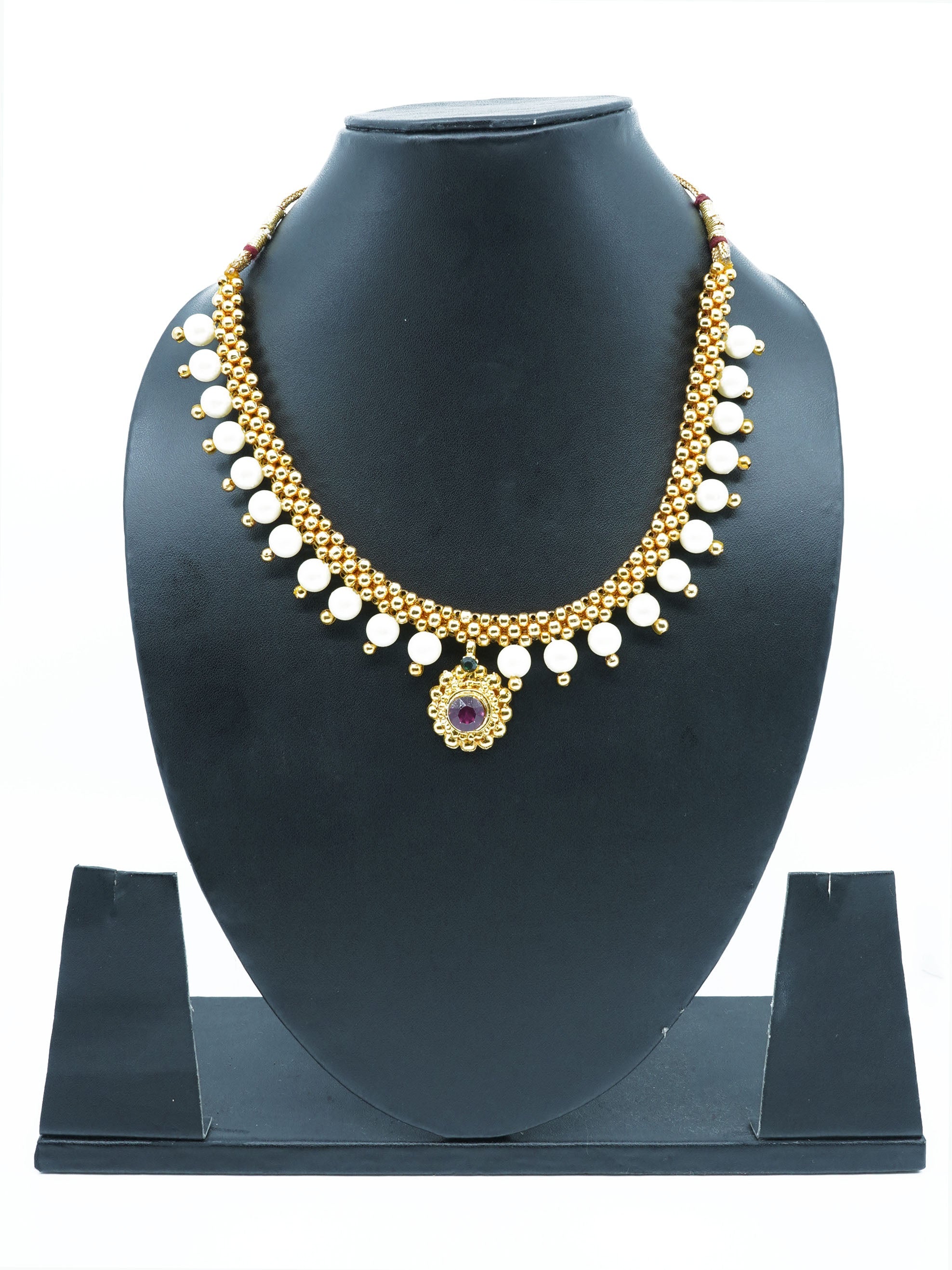Gold Finish Short necklace Maharastra Thusi 11016N