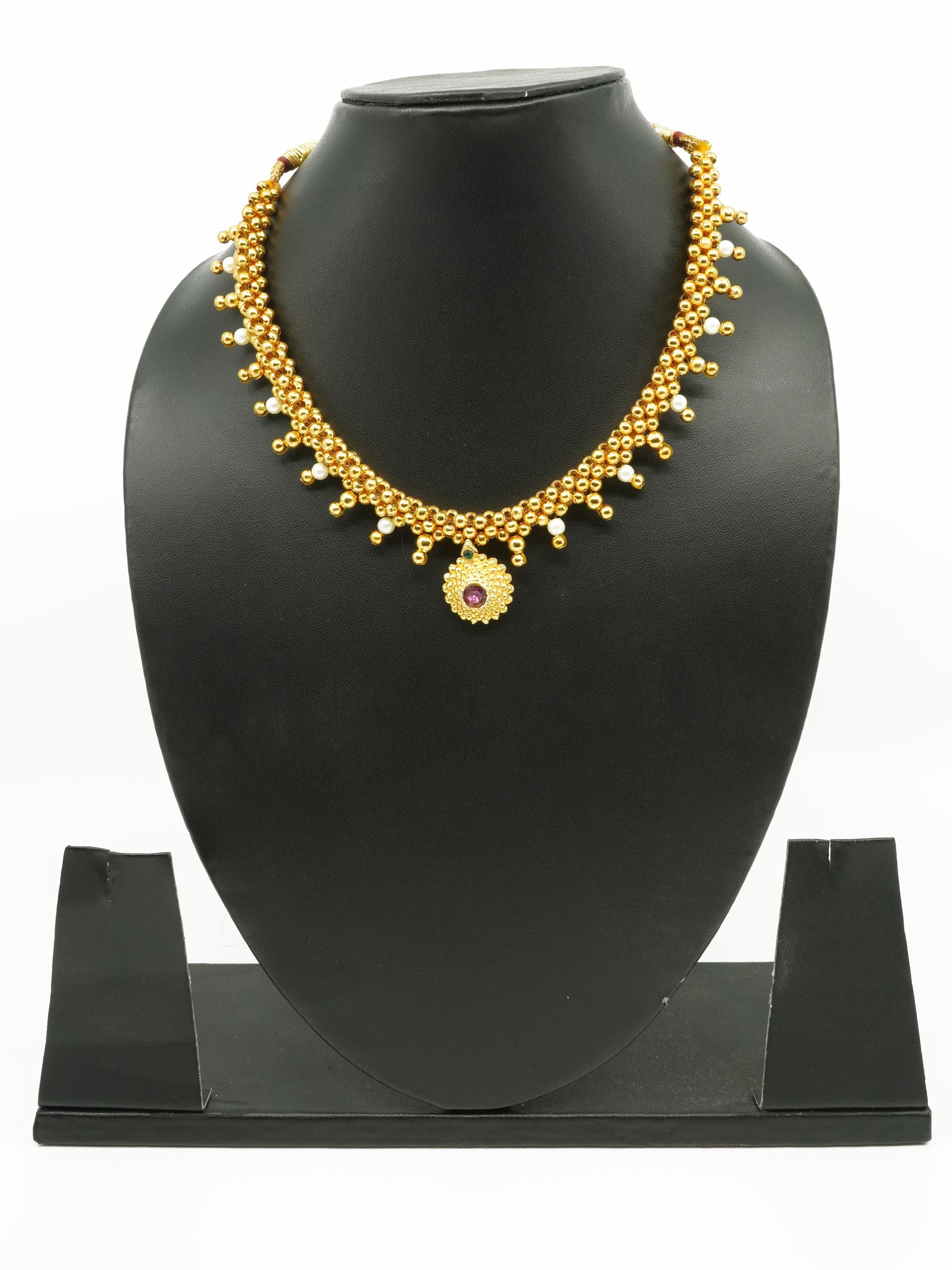 Gold Finish Short necklace Maharastra Thusi 11022N
