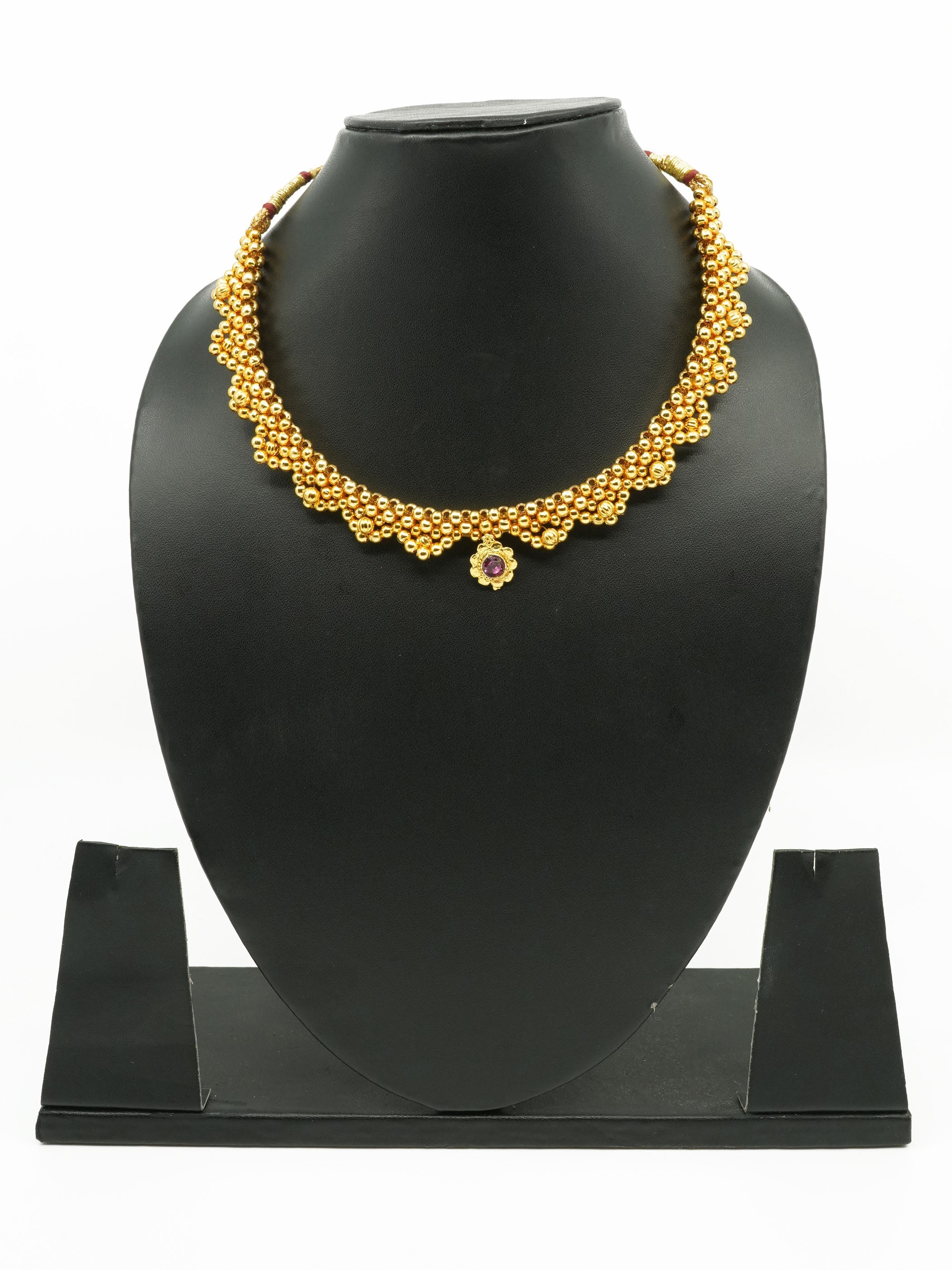 Gold Finish Short necklace Maharastra Thusi 11027N