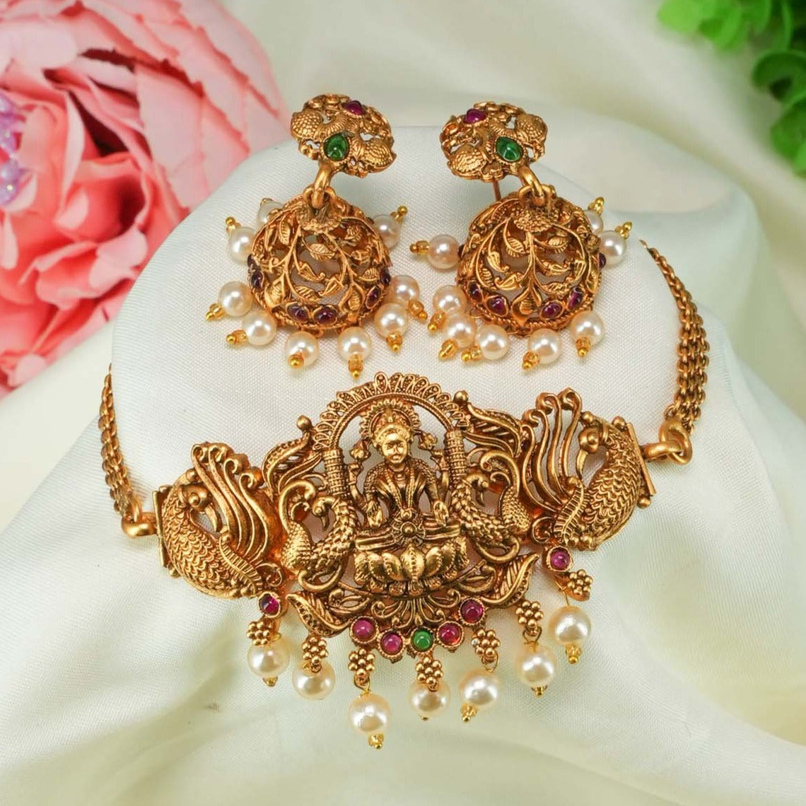 Gold Plated Classic All occasion Laxmi Chic / Half Choker set 9253N