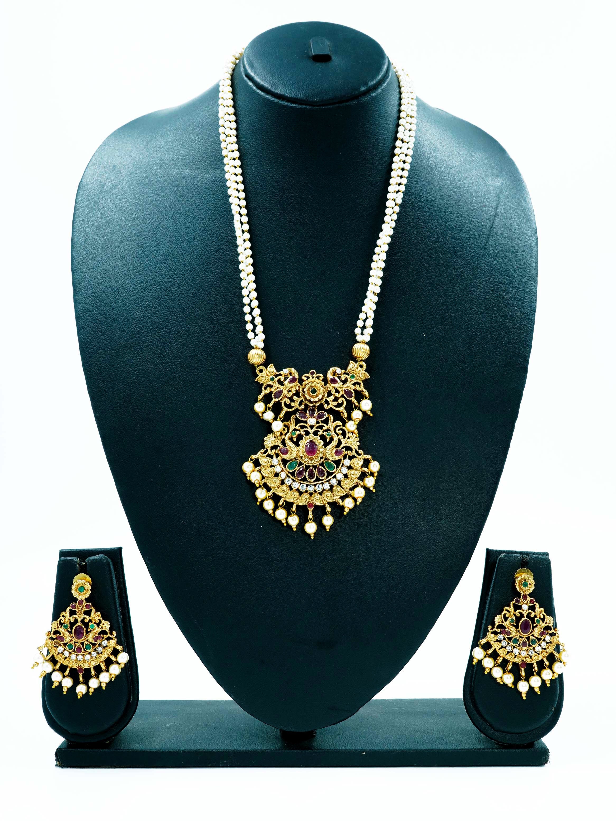 Gold Plated Classic Pendant design with Pearl mala 5949N