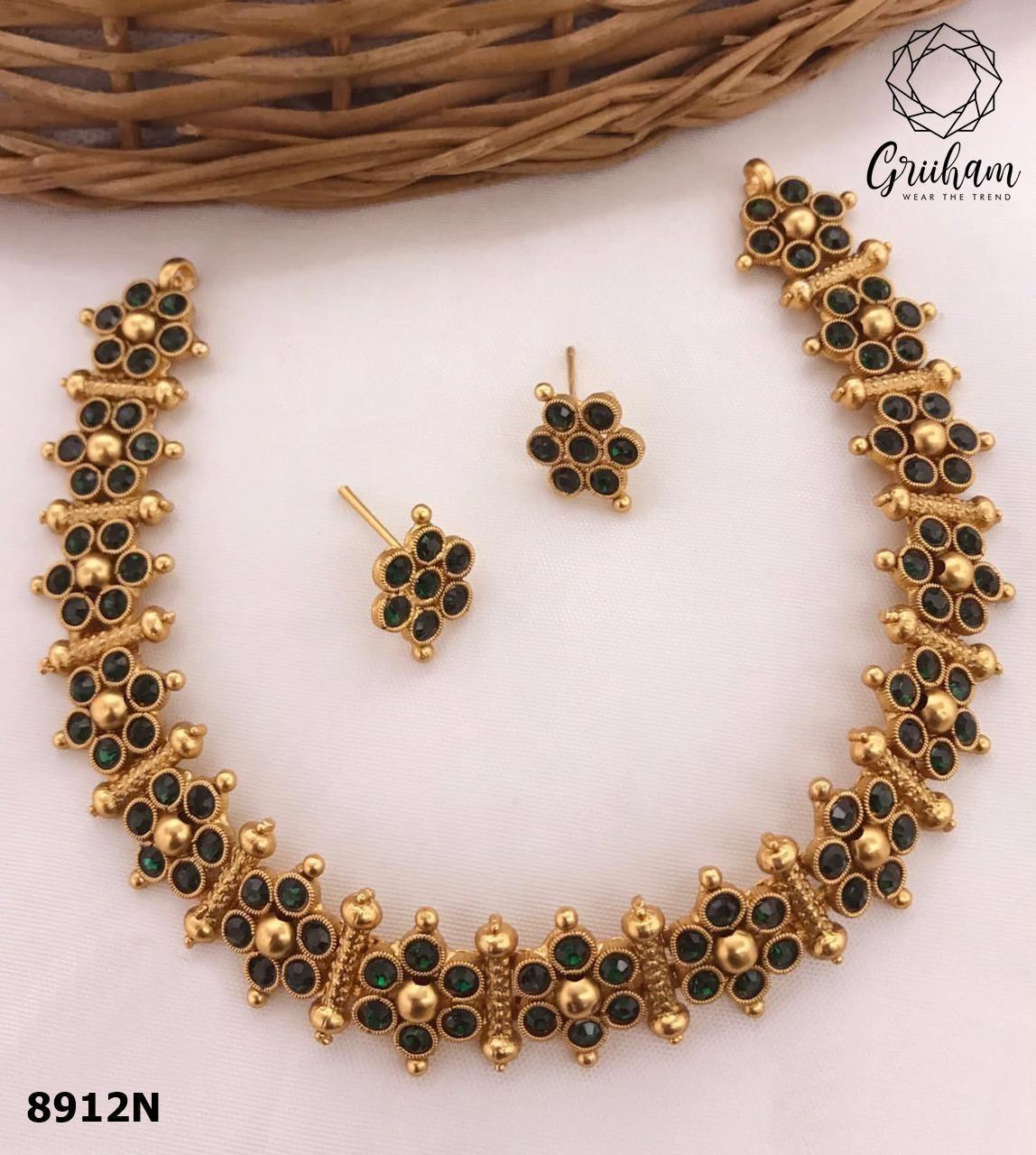 Gold Plated Designer Necklace Floral Pattern with diff Colours 8914N-Necklace Set-Griiham-Green-Griiham