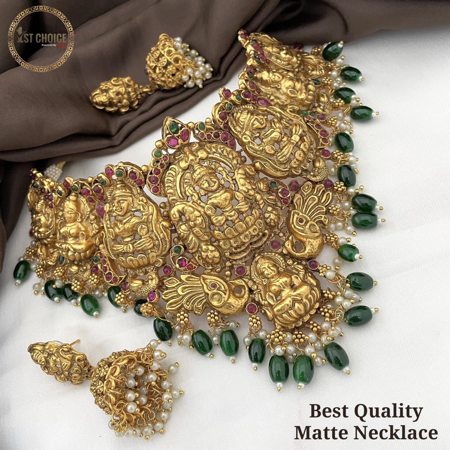 Gold Plated Elegant Necklace Set with kempu stones 11628N