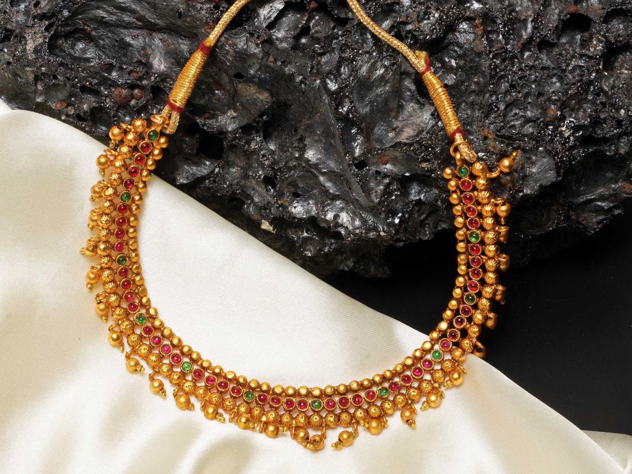 Gold Plated Elegant stone studded Necklace set 8022N