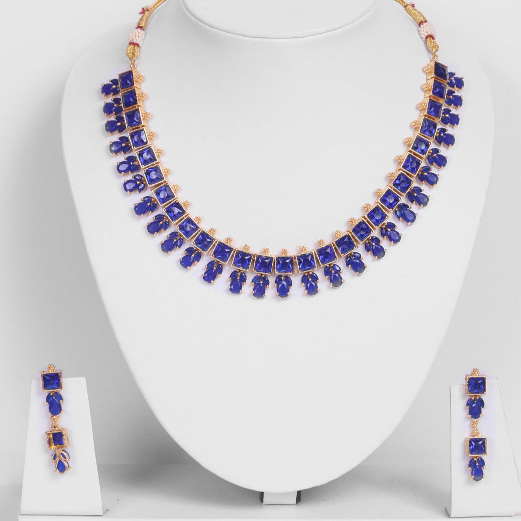 Gold finish short Blue stone necklace set 8980N
