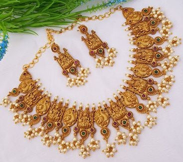 Premium Gold Finish High Quality Short Necklace Set with AD stones for all occasions 5895N