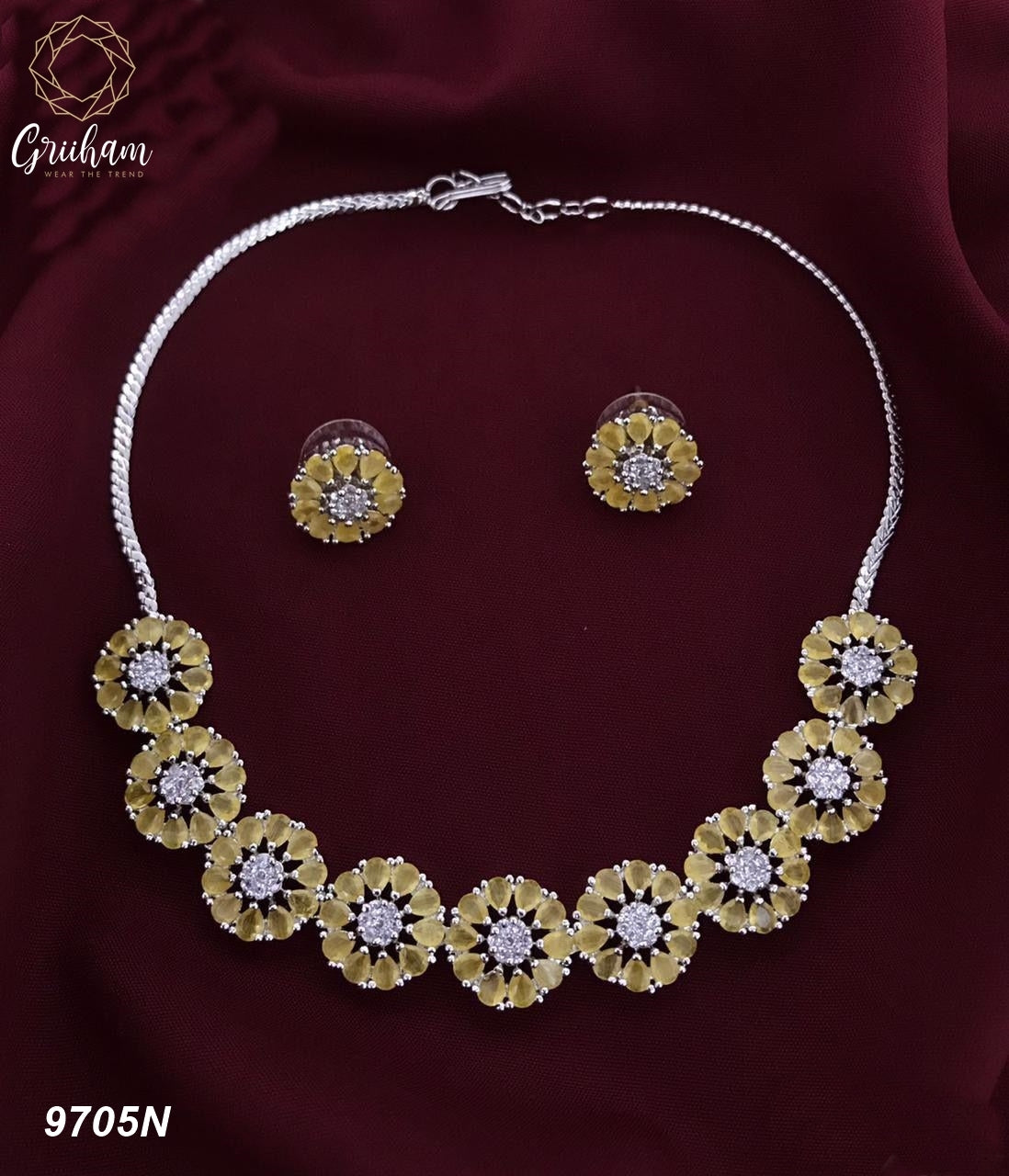 Sayara Collection Floral pattern Party Wear Necklace Set 9705N