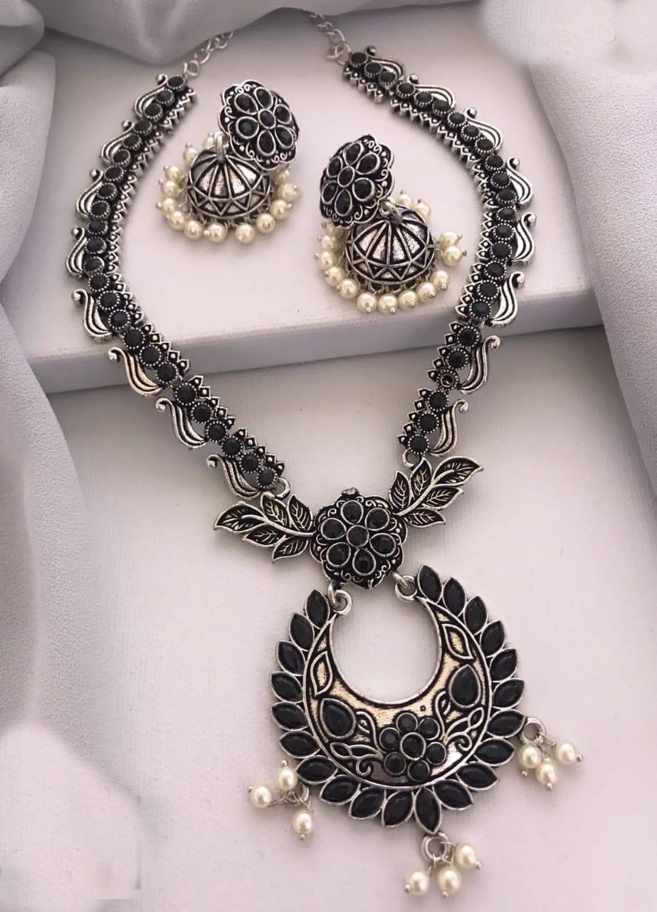 Silver oxidised Multicolor stone necklace set 5270n