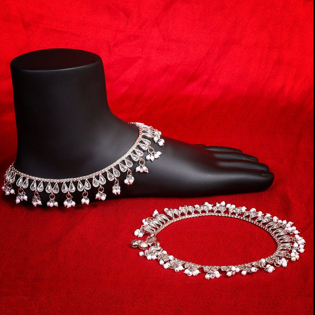 silver Plated Delicate Mirror Stones Payal / Anklets with  AD stones and pearls 9040N